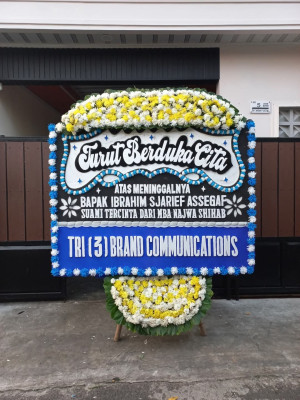 Papan Bunga Duka di Trikora
